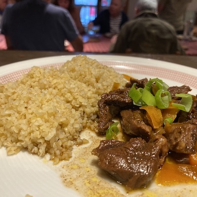 Repas en table d'hôtes